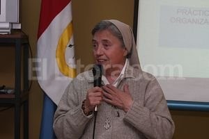 ELLITORAL_45202 |  Guillermo Di Salvatore Para la Hna. Martha Pelloni es fundamental la articulación con los organismos oficiales.