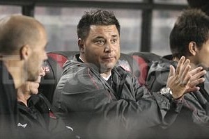Pablo Aguirre Antonio Mohamed sabe que los dirigentes no lo van echar, pero él tampoco se aprovechará de la situación.