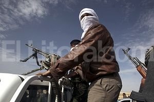 EFE Los opositores libios luchan con mucha decisión contra las tropas leales a Gadafi.