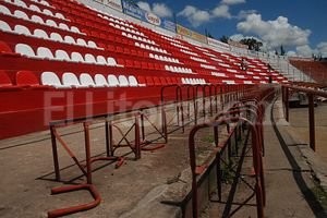 Flavio Raina Los dirigentes quieren remodelar el estadio, pero no será para este primer torneo.
