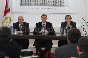 ELLITORAL_45250 |  Guillermo Di Salvatore El 7 de julio en el Salón Blanco de la casa Gris, el gobierno provincial prometió la obra.
