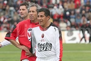 Pablo Aguirre Con la camiseta puesta, Walter Mamanni condujo brillantemente a la quinta división afista de Colón. Ahora, deberá pensar cómo jugar la final contra Boca.