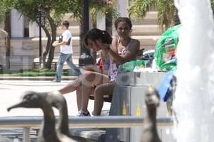 ELLITORAL_36977 |  Guillermo Di Salvatore Algo de agua, algo que alivie tanto calor...