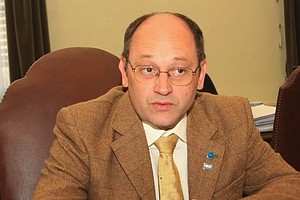 Archivo El Litoral Albor Cantard obtuvo un amplio respaldo de la asamblea universitaria.