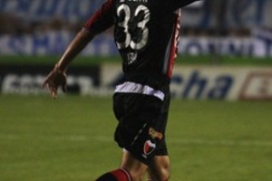 ELLITORAL_24819 | Pablo Aguirre Descarga. Todo Colón gritó el gol de Marcelo Goux, que le dio el empate al equipo sabalero.
