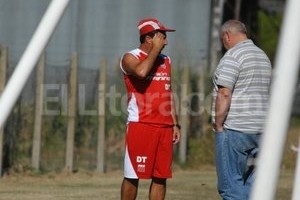 ELLITORAL_57228 | Mauricio Garín (Archivo) Hoy es el día en que se definirá la permanencia de Kudelka y su cuerpo técnico por un año más en la institución.