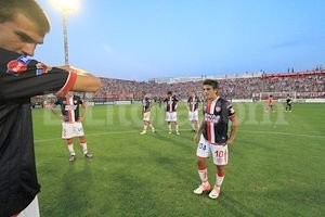 ELLITORAL_63132 |  Pablo Aguirre El momento deportivo complicado por el que está pasando Unión afecta a todo el mundo. Y mucho más a los pibes que fueron formados en las canteras de inferiores de la institución rojiblanca.