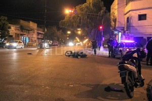 El Litoral Facundo Zuviría y Hernandarias. El trabajo de los peritos y el personal policial se desarrolló en medio de la conmoción de vecinos y ocasionales transeúntes.