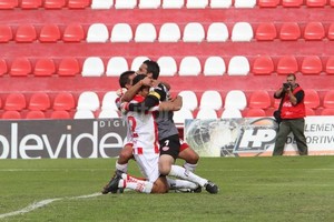 ELLITORAL_74568 |  Mauricio Garín Festejo rojiblanco