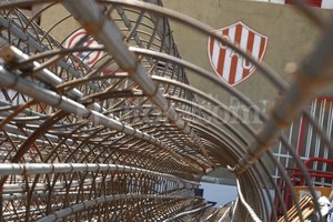 ELLITORAL_64558 |  Mauricio Garín Llegaron los hierros para levantar las columnas del Estadio de la Gente.