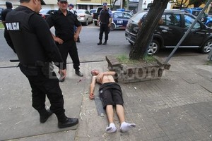 ELLITORAL_64150 |  Mauricio Garín Este sabalero cruzó cerca de Unión y sufrió la reacción de los tatengues.
