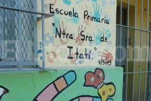 Danilo Chiapello A raíz del enfrentamiento, las clases debieron ser suspendidas.  Después de lo ocurrido nadie estaba en condiciones de seguir... ni los maestros, ni los chicos , dijeron las autoridades.