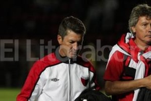 ELLITORAL_83609 |  Pablo Aguirre Dos colonistas de ley que están poniendo todo por el amor a la institución: Mario Sciacqua y Javier López, su colaborador.