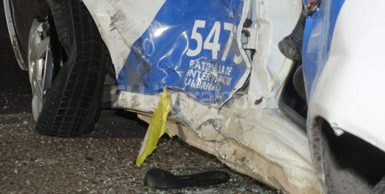 Choque entre un patrullero y un remís El Litoral