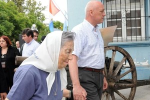 ELLITORAL_70484 | Gobierno de Santa Fe Celina Koffman y Antonio Bonfatti recorren las instalaciones de la ex Guardia de Infantería.