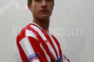 ELLITORAL_62880 |   El Tate estrena camiseta y delantero, el pibe Chiapello va de arranque en Córdoba.