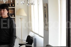 Archivo El Litoral Con amplia trayectoria, Marshall tiene en su currículum varios trabajos como autor de televisión, entre los que sobresalen Resistiré y Patito Feo . En 2011 publicó su primera novela Enigma para famélicos .