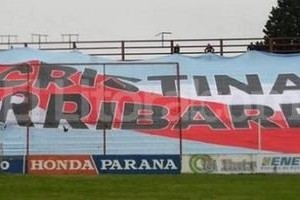 ELLITORAL_61444 |  Archivo La bandera que usaban en actos políticos y fue destruida. Mirá los videos.