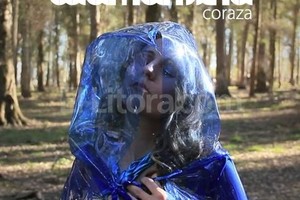 ELLITORAL_81417 |  Gentileza Diamantina Ale Papini, cantautora de Diamantina.