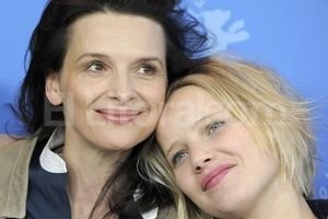 EFE Binoche y la actriz polaca Joana Kulig: interpretan a una periodista y una joven prostituta, unidas por una investigación.
