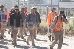 Archivo El Litoral Imágenes de la toma a la usina en Sauce Viejo.