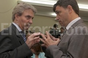 Guillermo Di Salvatore Picca junto a Del Vecchio, que asumió esta mañana como subsecretario de Control.