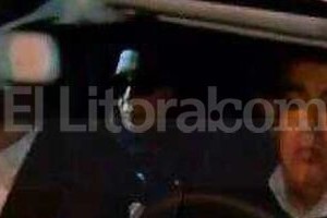 ELLITORAL_81156 |  Digitalización de imagen de TV La presidenta, cuando se retiraba de la clínica Favaloro.