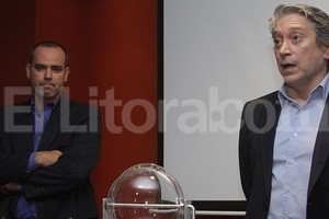 ELLITORAL_83296 |  Manuel Fabatía El presidente del Nuevo Hipódromo de Las Flores, Carlos Felice, junto con el presidente de la Comisión de Carreras, José Mathurín.