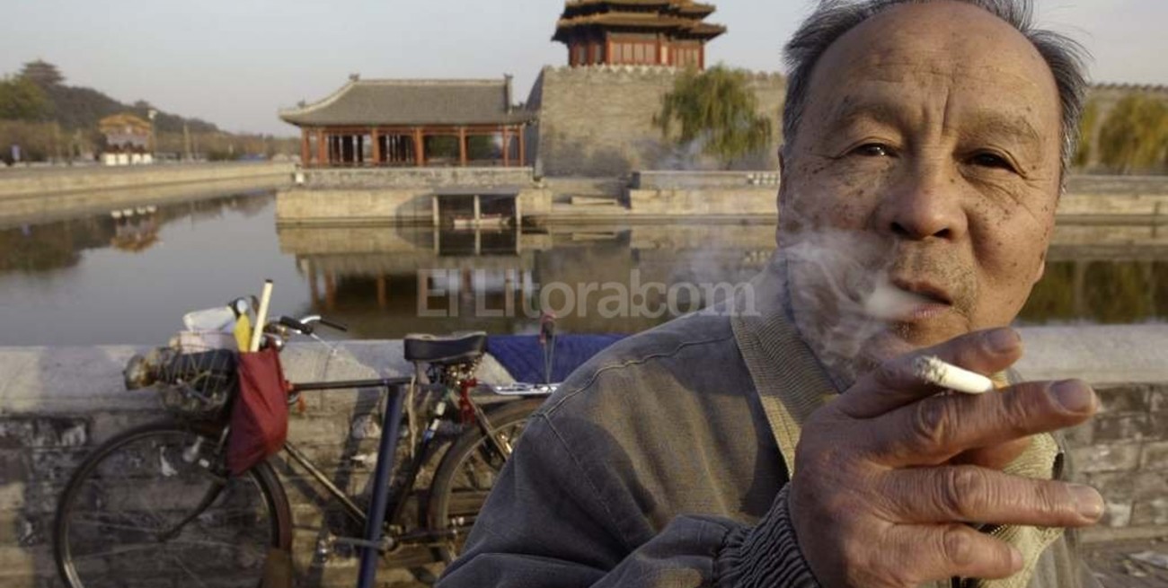 Pekin quiere prohibir fumar en lugares públicos