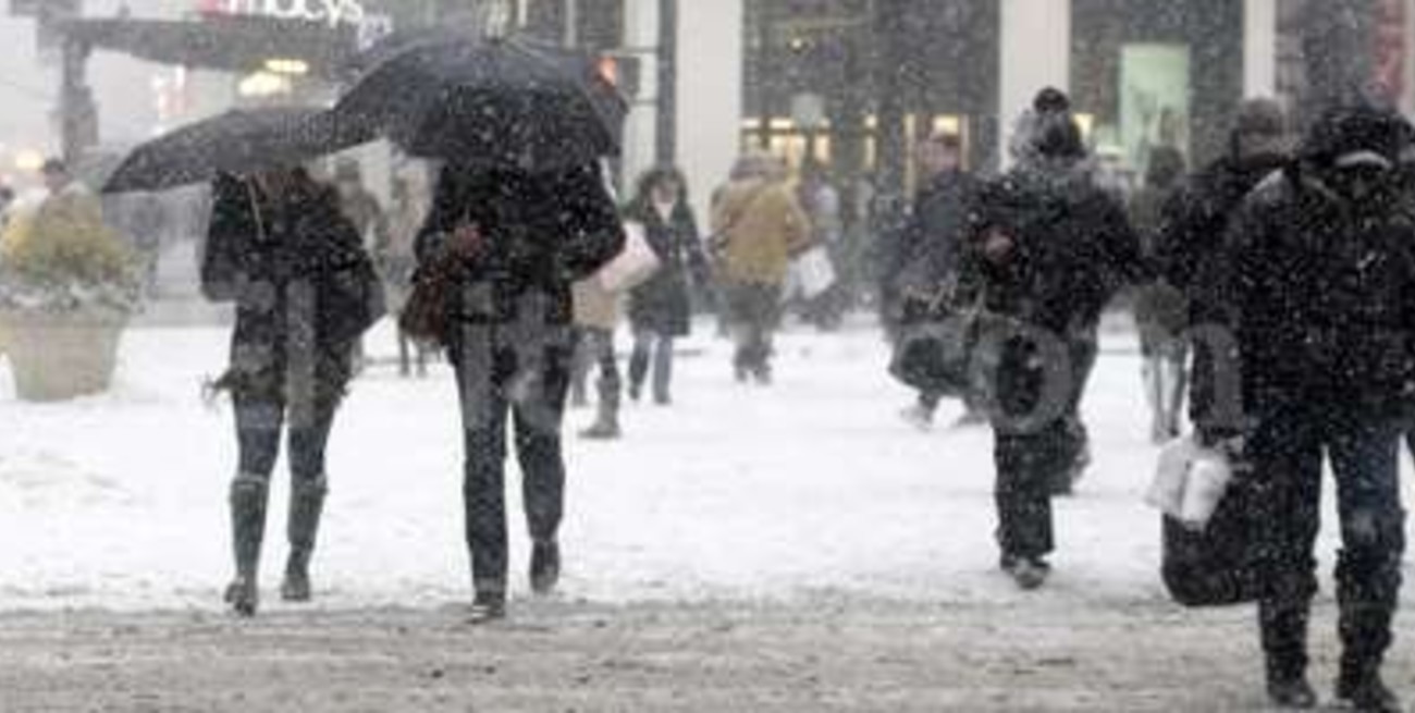 Nueva York quedó paralizada por una tormenta de nieve histórica 