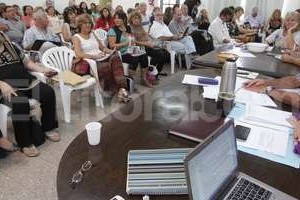 ELLITORAL_116500 |  Pablo Aguirre La asamblea de los docentes de Amsafe, realizada este jueves por la mañana en esta capital.