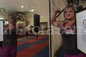 Mauricio Garín La popular Locomotora exhibe con orgullo el certificado por el que se la incluirá el año que viene en los Guinness.