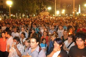 ELLITORAL_115587 |  Archivo El Litoral Marcha por Axel Blumberg y reclamo de más seguridad, en 2004. Ahora dicen que la de este miércoles será similar.