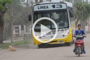 ELLITORAL_105098 | Flavio Raina Este domingo, los coches de la Línea 13 circularon sin custodia, según observó El Litoral.