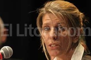 ELLITORAL_117430 |  Agencia DyN La jueza Sandra Arroyo Salgado, ex esposa de Alberto Nisman, aseguró esta tarde que la muerte del fiscal  es un magnicidio  que  merece respuestas de parte de las instituciones de la república .