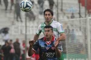 ELLITORAL_111768 |  Pablo Aguirre Vos. Una de las gratas confirmaciones del Unión de Leo Madelón en el 2014 fue  Kike  Triverio, el socio de ataque de Claudio Guerra.