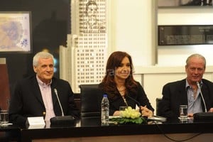 ELLITORAL_124486 |  Telam Cristina, Caló y Andrés Rodríguez volverán a reunirse hoy en Casa de Gobierno.