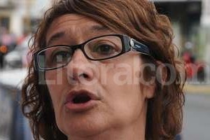 Amancio Alem Cuando en campaña electoral los políticos se llenan la boca hablando de la importancia de la educación, tienen que tener en cuenta dos cosas: un buen salario y condiciones dignas para enseñar , advirtió Alesso.