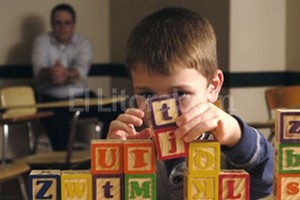 Google Images Lo que comúnmente conocemos como Autismo en realidad se trata de un conjunto de compromisos del neurodesarrollo conocido como Trastornos del Espectro Autista (TEA).