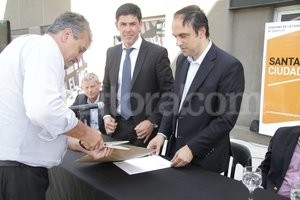 Pablo Aguirre Se abrieron los sobres para el tren urbano.