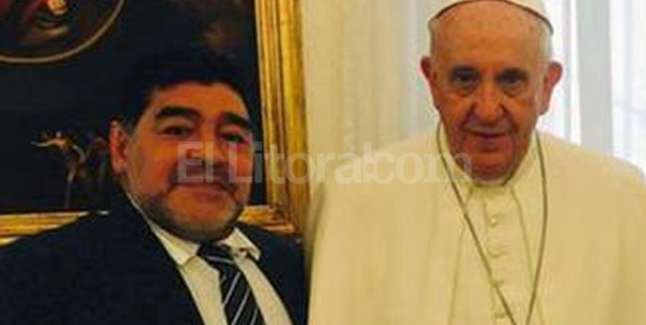 Maradona dice que es 'hincha de Francisco'