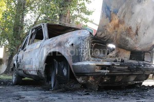 ELLITORAL_123453 | Flavio Raina En barrio Guadalupe Oeste incendiaron un Fiat Europa el lunes 4
