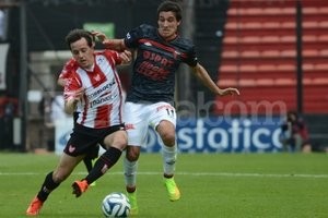 ELLITORAL_102840 |  Luis Cetraro Facundo Callejo regresará a la titularidad. Si bien no lo hizo en el último partido, la prematura lesión de Llama permitió que jugara gran parte del mismo.