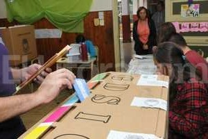 ELLITORAL_121598 |  Flavio Raina Elecciones PASO en Santa Fe