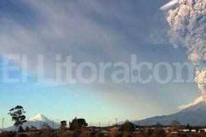 ELLITORAL_121946 | Télam Imágenes que muestran al volcán chileno