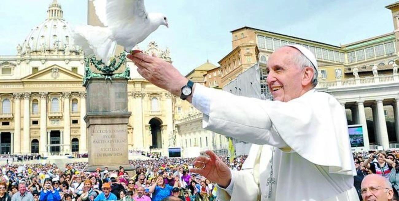 "Estoy junto a vos", le escribió el papa Francisco a un cura argentino en Gaza