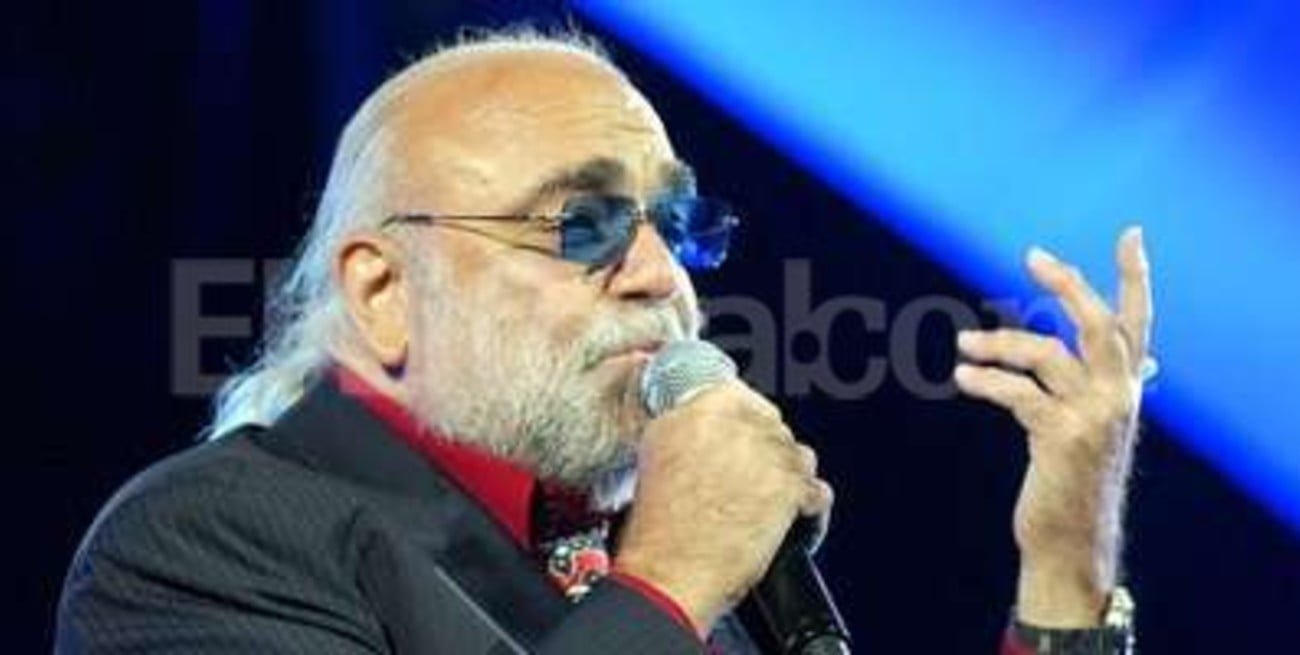  Murió a los 68 años el cantante griego Demis Roussos