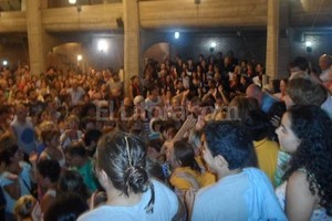 ELLITORAL_116112 |  Facebook Parroquia La Merced Una multitud acompañó la última misa del Padre Axel