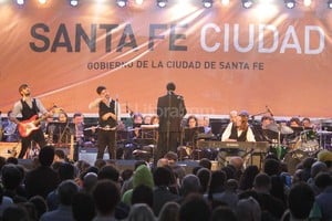 ELLITORAL_124876 |  Manuel Fabatía Gran cantidad de público se reunió en la plaza para disfrutar de la propuesta.