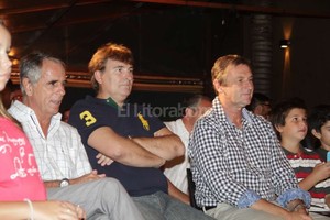 Manuel Fabatía El desgaste de ser dirigente. Lalo Vega estuvo poco más de un año y se fue luego de armar gran parte del actual plantel; Sergio Villanueva, se dice, lo hará en diciembre y Víctor Godano lo anunció públicamente hace un tiempo. En diciembre habrá otra vez elecciones en Colón, en la mitad del mandato de la actual comisión.